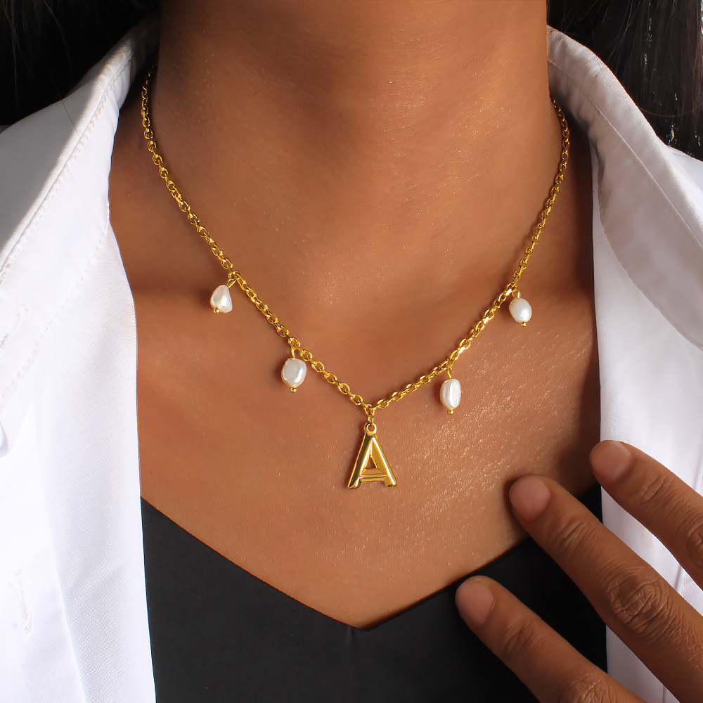 İlk Harf İncili Kolye, 18K Alt - Initial Letter Necklace 18K Gold incelemesi ve fiyatı