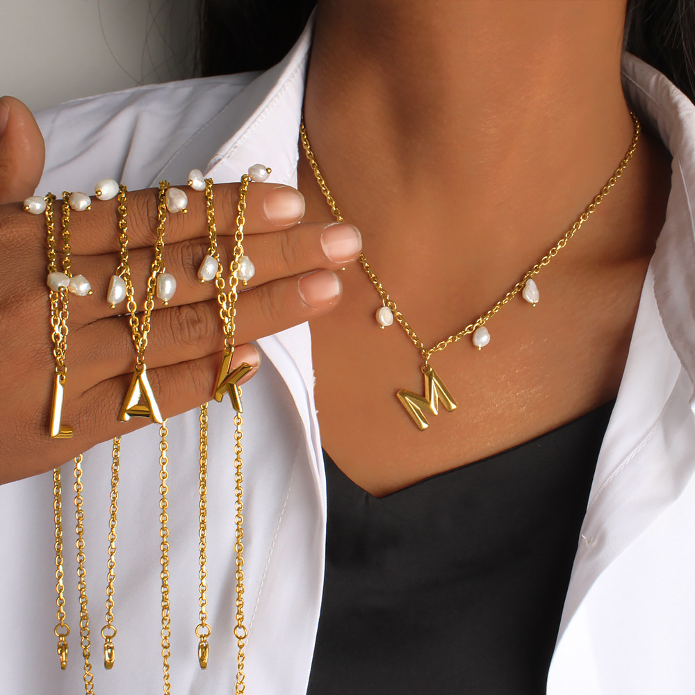 İlk Harf İncili Kolye, 18K Alt - Initial Letter Necklace 18K Gold incelemesi ve fiyatı